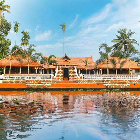 Palmy Lake Resort Alappuzha Exterior photo